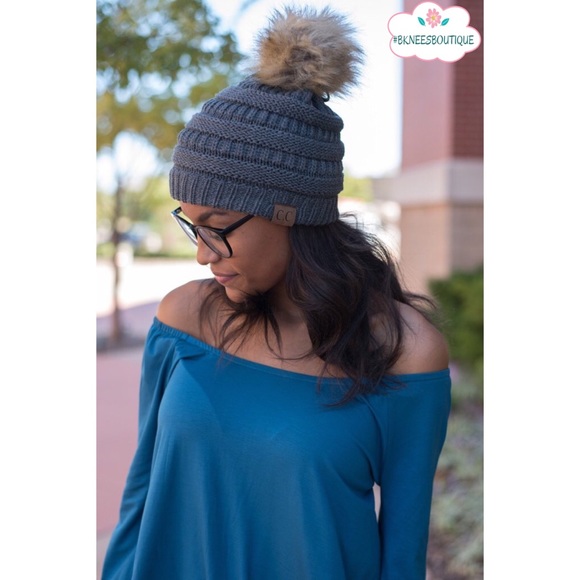 Softest Winter Knit Fur Pom C.C. Beanie - Picture 2 of 4